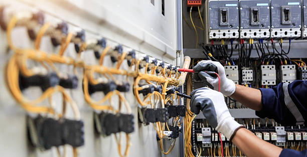 Professional Electrician technician working in Cordova, AL